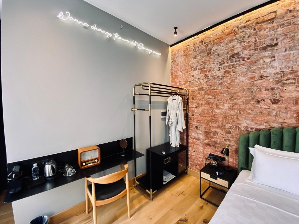 Ruz Hotels Istambul Exterior foto A room at the hotel